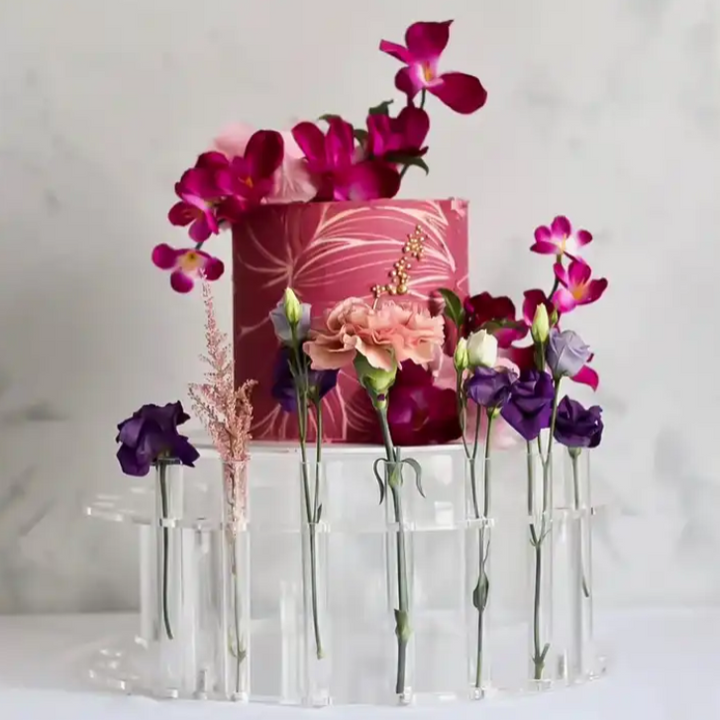 Kakestativ med sylinder for blomster