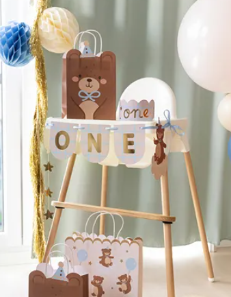 Banner med krone 1 år