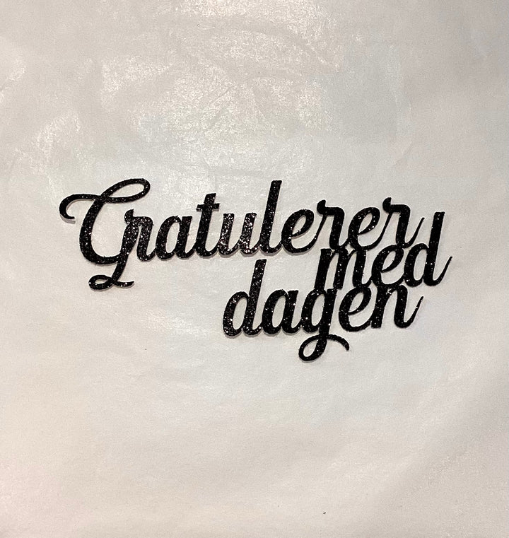Gratulerer med dagen kakeskilt - flere farger