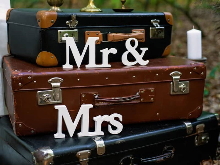 Mr&mrs tre dekorasjon hvit