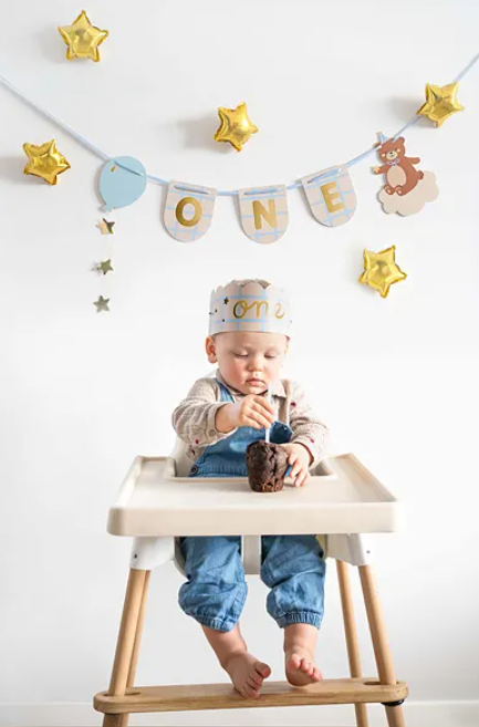 Banner med krone 1 år