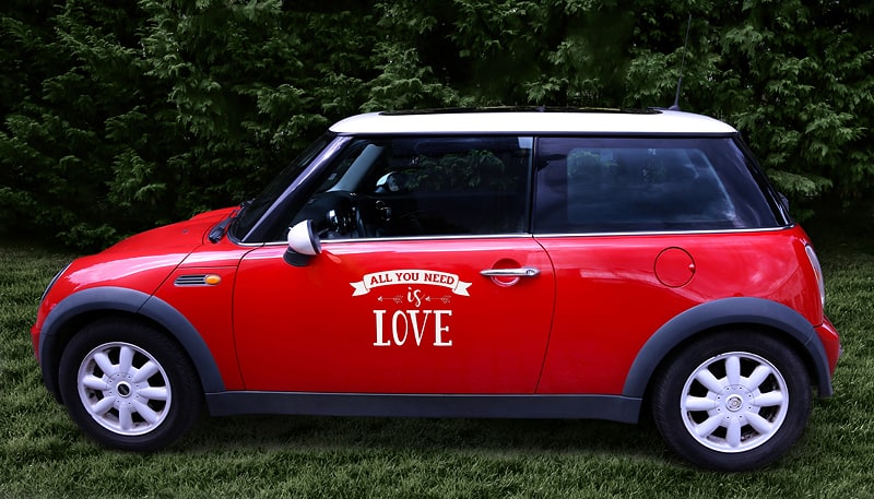 Klistermerke til bil - All you need is love